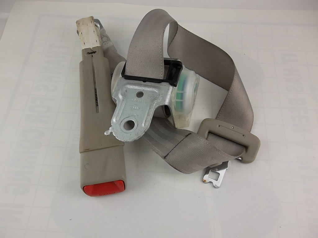 Rear Center Seat Belt Assembly with Buckle 7348006060 Toyota Camry