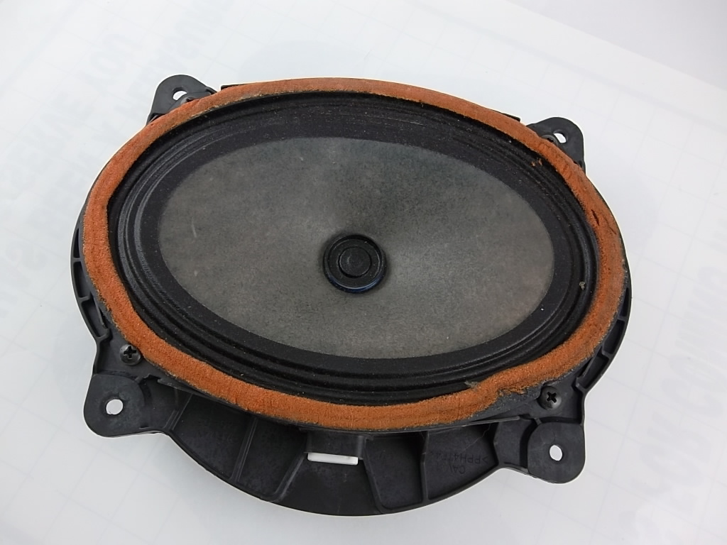 カトラア Front JBL 6x9 Speaker 86160-AA382 Toyota | KUD Auto Parts and Service