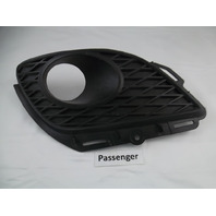2009-2011Toyota Matrix Front Bumper Fog Light Bezel 81481-02130