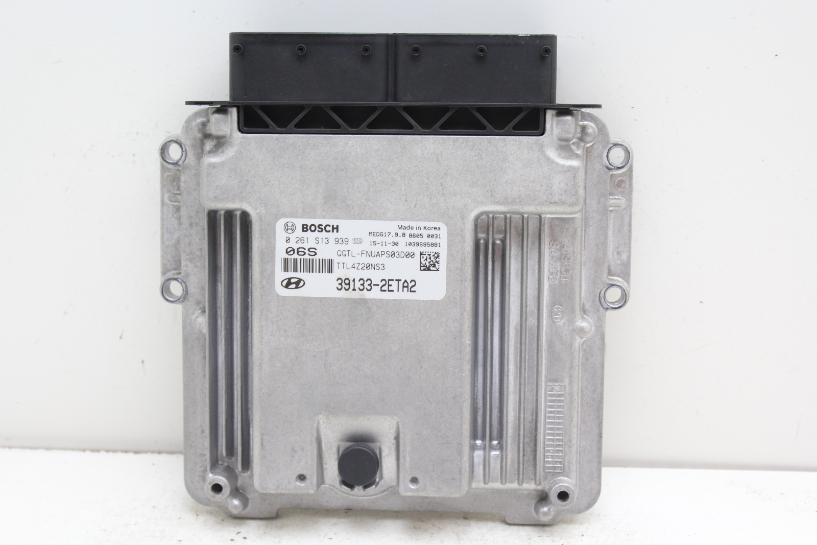 16 17 18 Hyundai Tucson 2.0L 39133-2ETA2 Computer Engine